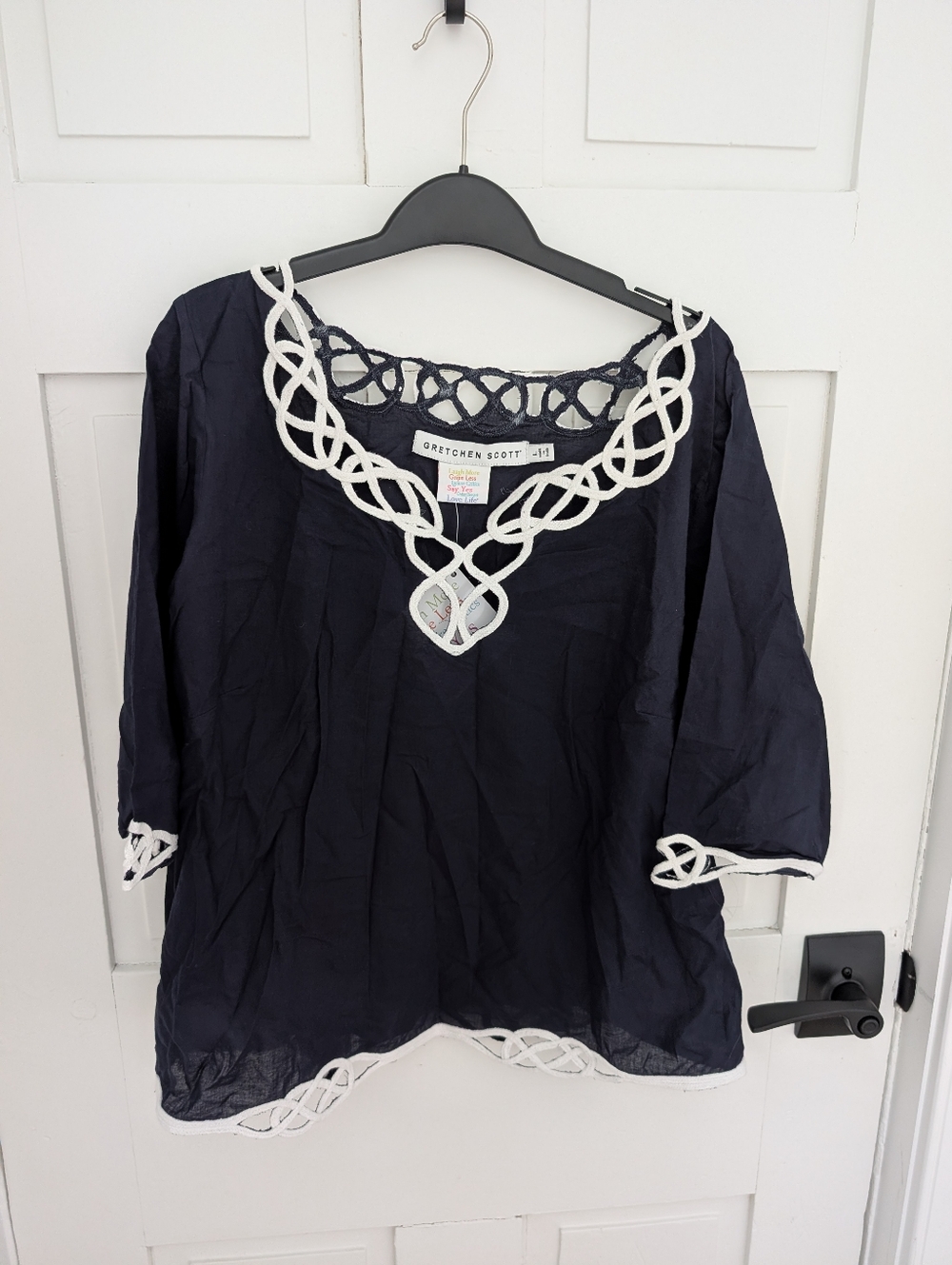 NWT Gretchen Scott Embroidered Top L